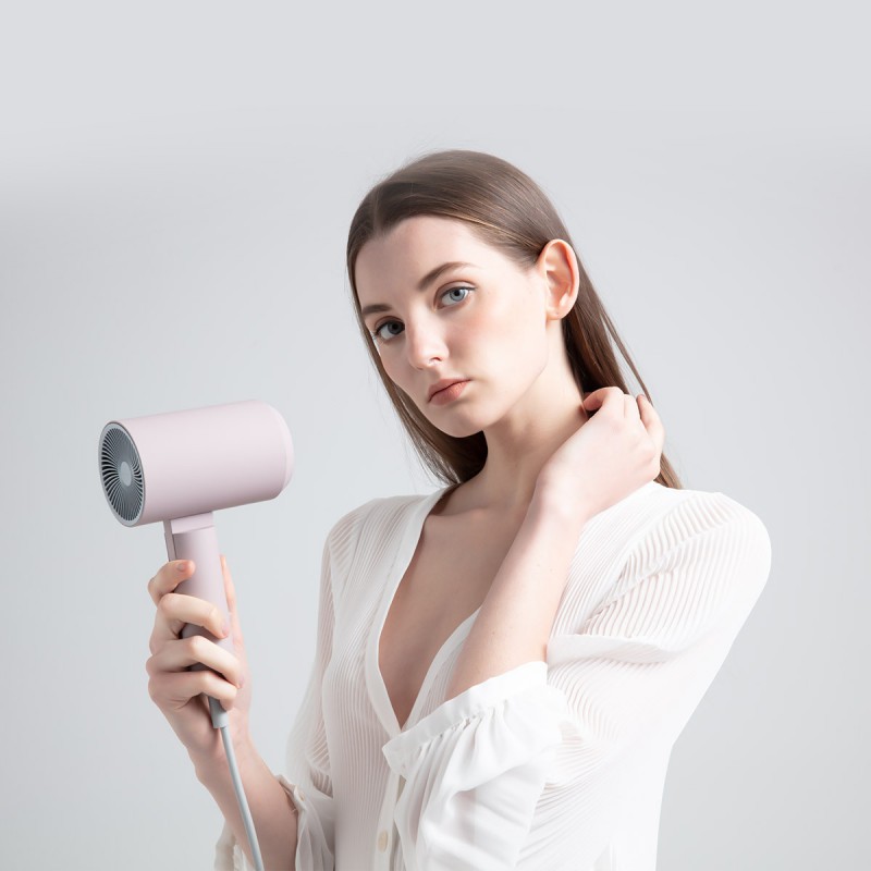 lowra rouge hair dryer